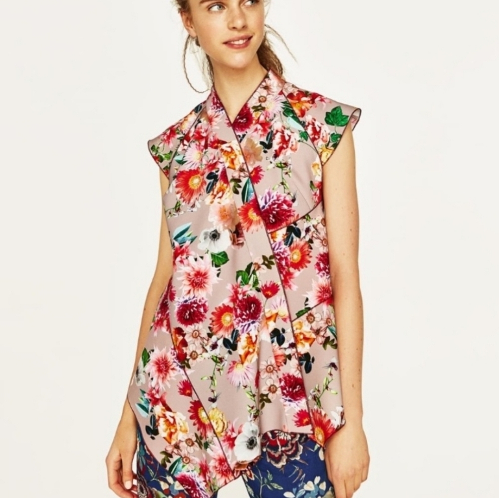 Zara Colorful Floral Top Size Large